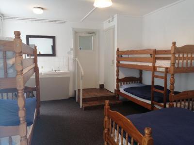 Kings Hostel Dolgellau Exterior photo