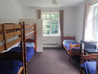 Kings Hostel Dolgellau Exterior photo