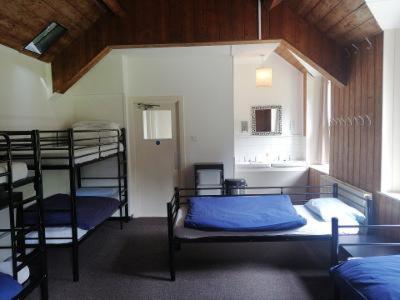 Kings Hostel Dolgellau Exterior photo